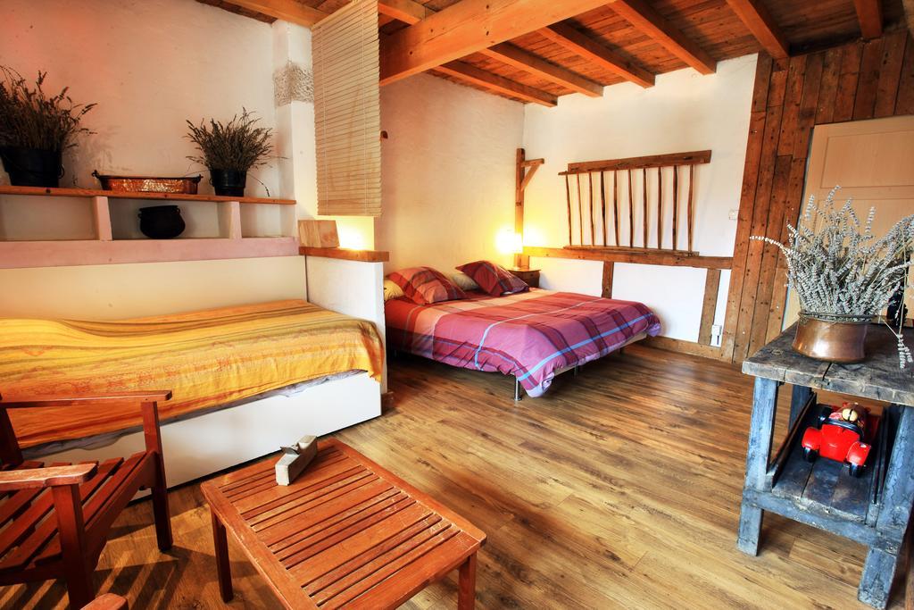 Hotel La Ferme Modele Châtillon-la-Palud Pokoj fotografie