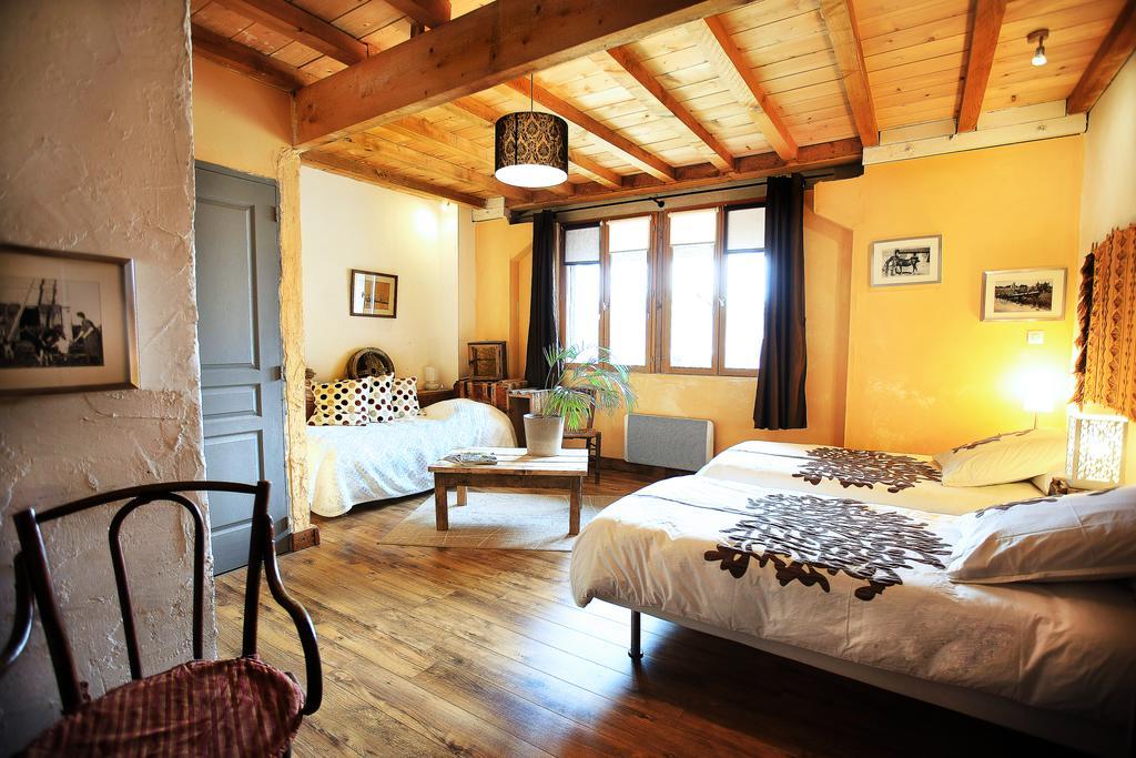 Hotel La Ferme Modele Châtillon-la-Palud Pokoj fotografie
